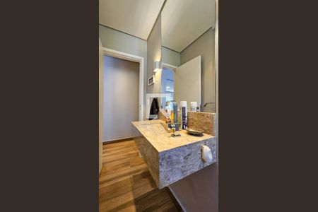 Lavabo de casa para alugar com 5 quartos, 720m² em Interlagos, São Paulo