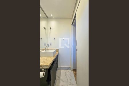 Lavabo de casa para alugar com 5 quartos, 720m² em Interlagos, São Paulo