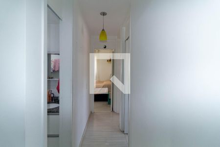 Corredor de apartamento à venda com 3 quartos, 60m² em Jardim Guairaca, São Paulo