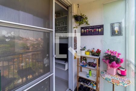 Sacada da Sala de apartamento à venda com 3 quartos, 60m² em Jardim Guairaca, São Paulo