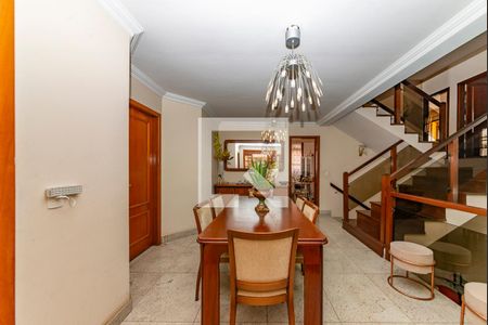 Sala 2 de casa à venda com 5 quartos, 389m² em Santa Lúcia, Belo Horizonte