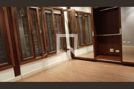 Casa para alugar com 4 quartos, 550m² em Jardim Leonor, São Paulo