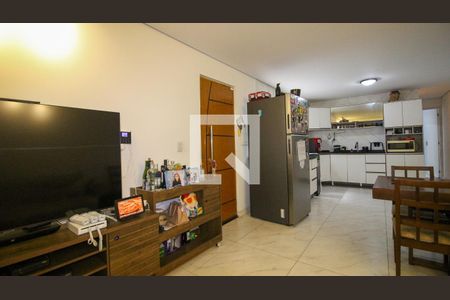 Sala de casa à venda com 3 quartos, 250m² em Cidade Continental, São Paulo