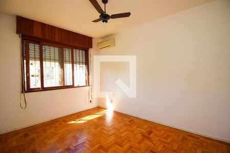 Quarto 1 de casa para alugar com 3 quartos, 177m² em Guarujá, Porto Alegre