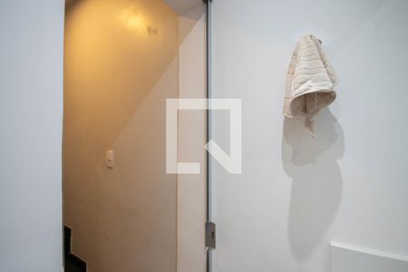 Lavabo de casa de condomínio para alugar com 3 quartos, 183m² em Vila Isolina Mazzei, São Paulo