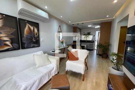 Sala de casa de condomínio para alugar com 3 quartos, 80m² em Parque Fluminense, Duque de Caxias