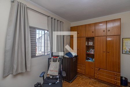 Quarto 2 de casa para alugar com 2 quartos, 150m² em Vila Brasilina, São Paulo