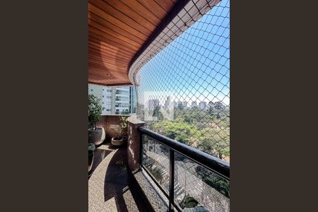 Varanda de apartamento para alugar com 3 quartos, 240m² em Jardim Analia Franco, São Paulo