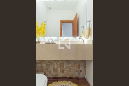 Lavabo de casa à venda com 4 quartos, 312m² em Vila Salete, São Paulo