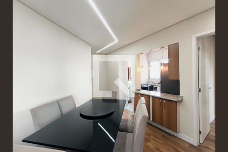 Sala de apartamento à venda com 2 quartos, 62m² em Jardim Pacaembu, Jundiaí