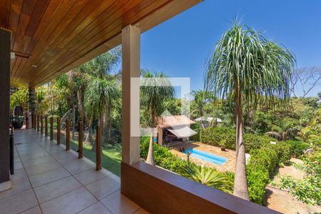 Varanda de casa de condomínio à venda com 5 quartos, 492m² em Jardim Petropolis, Nova Lima