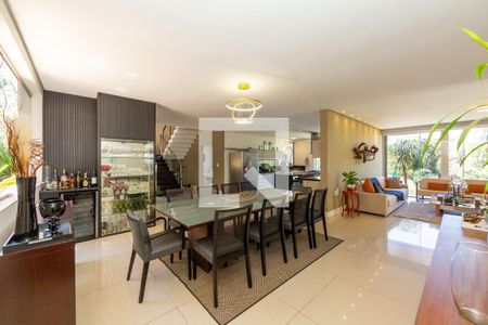 Sala de Jantar de casa de condomínio à venda com 5 quartos, 492m² em Jardim Petropolis, Nova Lima