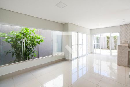 Sala de casa de condomínio para alugar com 3 quartos, 170m² em Granja Marileusa, Uberlândia