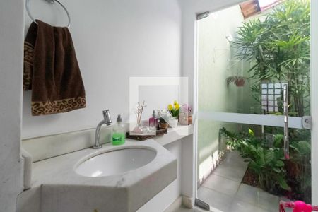 Lavabo de casa à venda com 4 quartos, 340m² em Candelária, Belo Horizonte