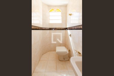 Lavabo de casa à venda com 3 quartos, 200m² em Nova Cintra, Belo Horizonte