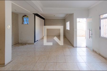 Sala de casa à venda com 3 quartos, 200m² em Nova Cintra, Belo Horizonte