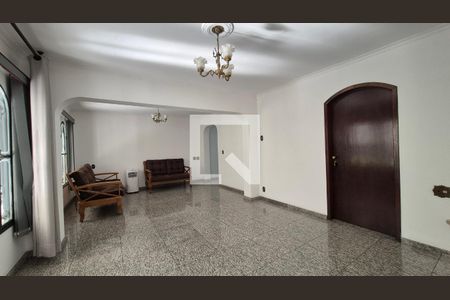 Sala de casa para alugar com 3 quartos, 256m² em Vila Gilda, Santo André