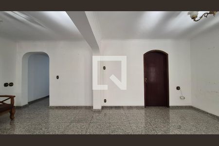 Sala de casa para alugar com 3 quartos, 256m² em Vila Gilda, Santo André