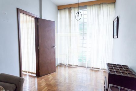 Sala de casa à venda com 4 quartos, 280m² em Vila Ermelinda, Belo Horizonte