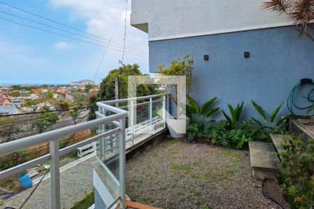 Vista da Sala de casa de condomínio à venda com 3 quartos, 360m² em Camboinhas, Niterói