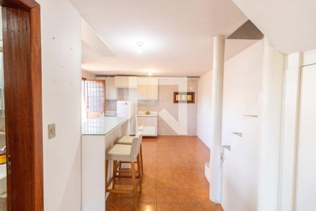Sala de TV de casa à venda com 4 quartos, 92m² em Santo Antônio, Porto Alegre