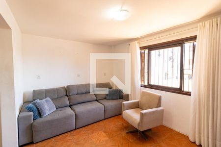Sala de TV de casa à venda com 4 quartos, 92m² em Santo Antônio, Porto Alegre