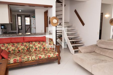 Sala de casa para alugar com 3 quartos, 150m² em Praia do Flamengo, Salvador