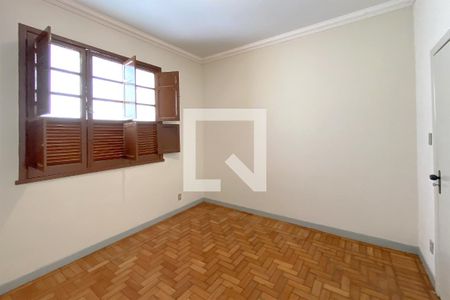 Quarto 1 de casa para alugar com 3 quartos, 360m² em Renascença, Belo Horizonte