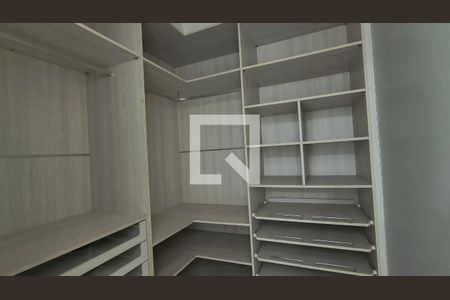 Closet da Suíte 1 de casa de condomínio para alugar com 3 quartos, 300m² em Vargem Pequena, Rio de Janeiro