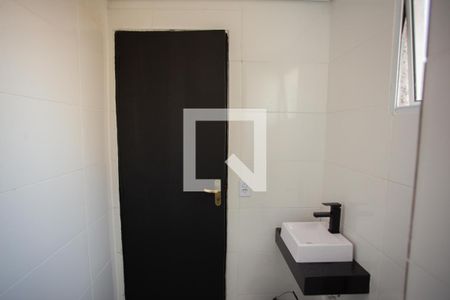 Banheiro de kitnet/studio para alugar com 1 quarto, 28m² em Imirim, São Paulo