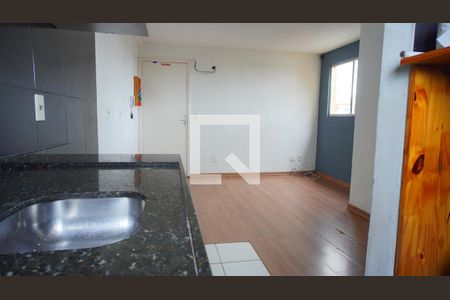 Sala/Cozinha de apartamento à venda com 2 quartos, 37m² em Glória, Porto Alegre