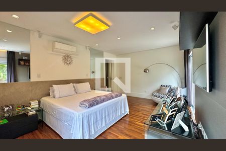 Suíte de casa à venda com 4 quartos, 600m² em Residencial Tambore III, Santana de Parnaíba