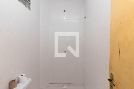 Banheiro de apartamento para alugar com 1 quarto, 50m² em Jardim Palmira, São Paulo