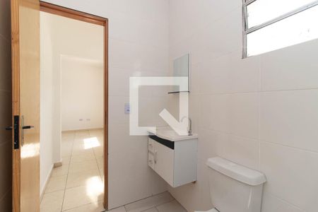 Banheiro Social de apartamento para alugar com 1 quarto, 50m² em Jardim Palmira, São Paulo