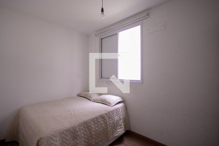 Quarto 2 de apartamento para alugar com 2 quartos, 44m² em Jardim Maria Estela, São Paulo