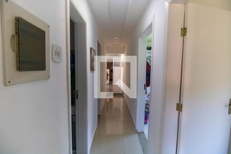 Corredor de casa para alugar com 3 quartos, 450m² em Itaipu, Niterói