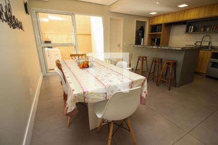 Sala de Jantar de casa de condomínio à venda com 5 quartos, 235m² em Pedra Redonda, Porto Alegre