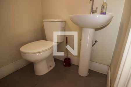 Lavabo de casa de condomínio à venda com 5 quartos, 235m² em Pedra Redonda, Porto Alegre