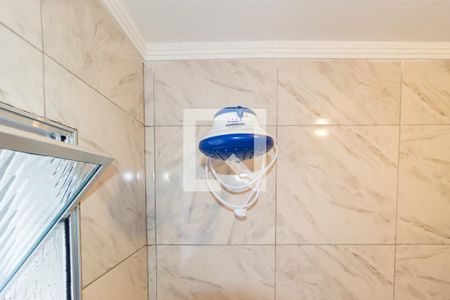 Banheiro de casa para alugar com 1 quarto, 48m² em Vila Santo Estevão, São Paulo