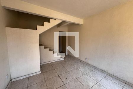 Sala de casa para alugar com 2 quartos, 71m² em Engenho do Porto, Duque de Caxias
