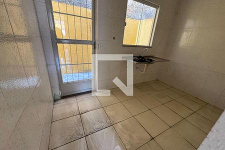 Cozinha de casa para alugar com 2 quartos, 71m² em Engenho do Porto, Duque de Caxias