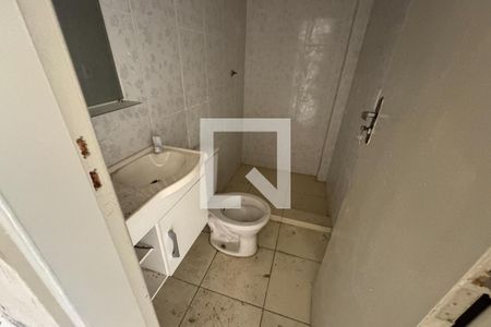 Banheiro de casa para alugar com 2 quartos, 71m² em Engenho do Porto, Duque de Caxias