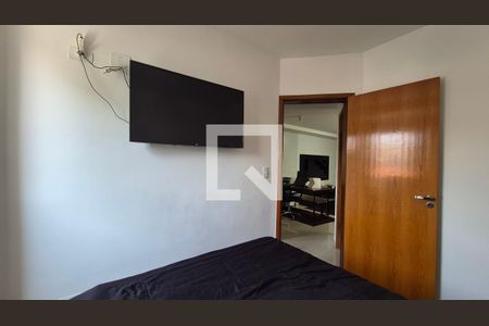 Quarto de apartamento à venda com 2 quartos, 103m² em Vila Santa Teresa, Santo André