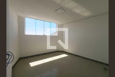 Quarto de apartamento para alugar com 2 quartos, 90m² em Novo Riacho, Contagem
