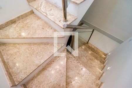 Casa à venda com 3 quartos, 160m² em Jardim Vazani, São Paulo