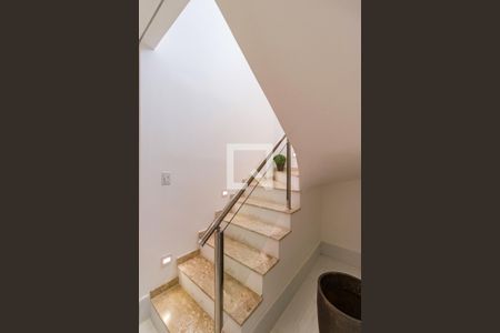 Casa à venda com 3 quartos, 160m² em Jardim Vazani, São Paulo