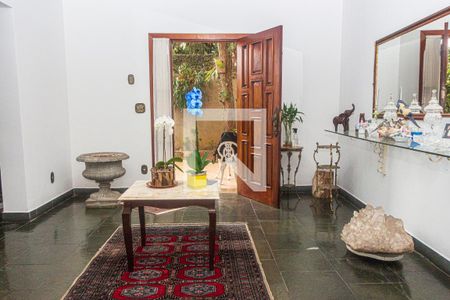 Sala de casa para alugar com 6 quartos, 690m² em Interlagos, São Paulo