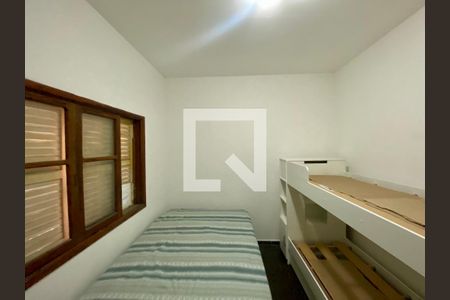 Quarto de casa para alugar com 2 quartos, 266m² em Canto do Forte, Praia Grande
