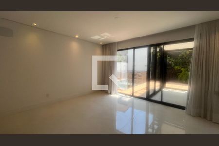 Sala de casa de condomínio à venda com 3 quartos, 210m² em Vila José Iório, Campinas