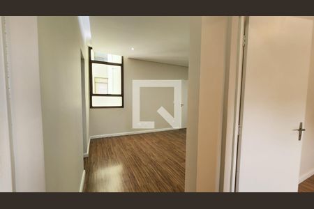 Corredor de apartamento à venda com 2 quartos, 58m² em Jardim Samambaia, Jundiaí